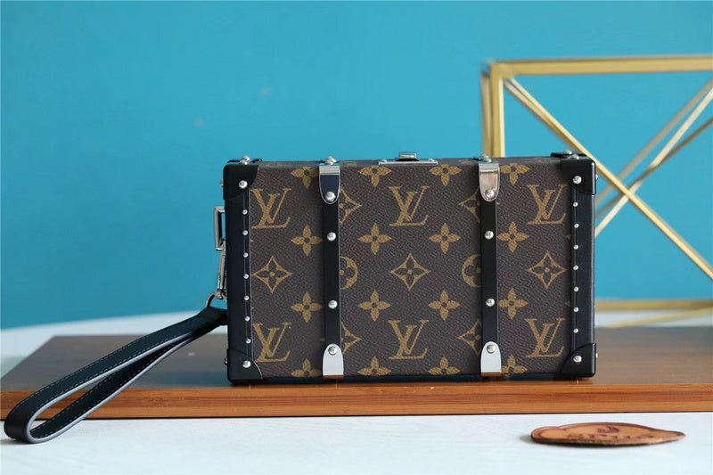 I W Fashion Lu-Vi bags - 10172