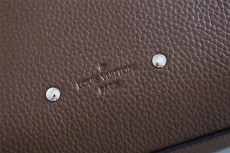 I W Fashion Lu-Vi bags - 9877