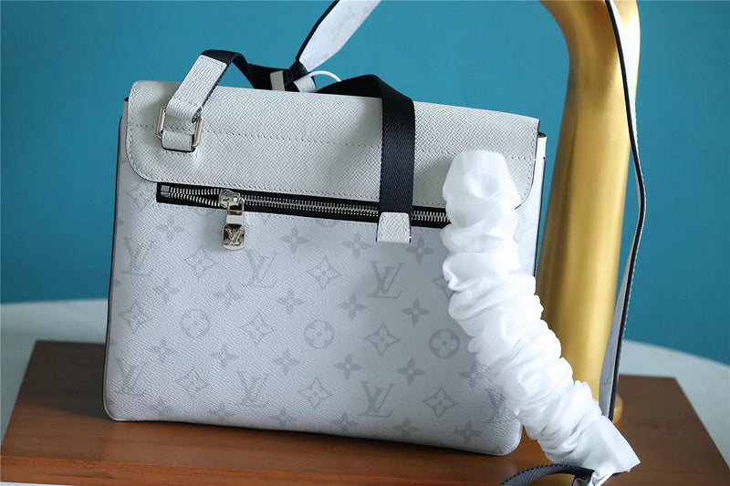 I W Fashion Lu-Vi bags - 10421