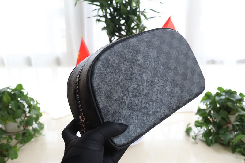 I W Fashion Lu-Vi bags - 17645