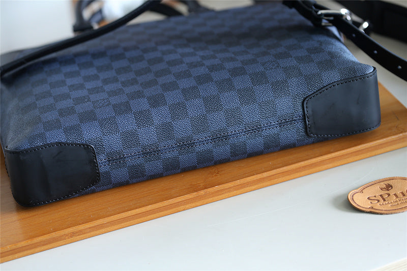 I W Fashion Lu-Vi bags - 9880