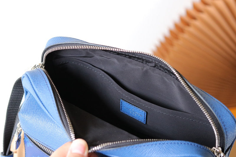 I W Fashion Lu-Vi bags - 17184