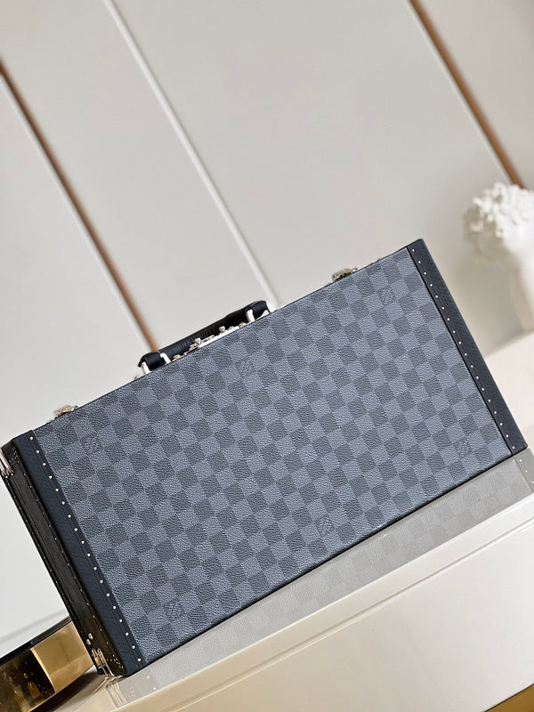 I W Fashion Lu-Vi bags - 9505