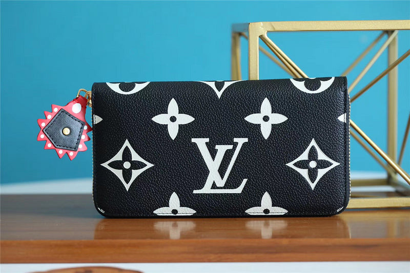 I W Fashion Lu-Vi bags - 8966