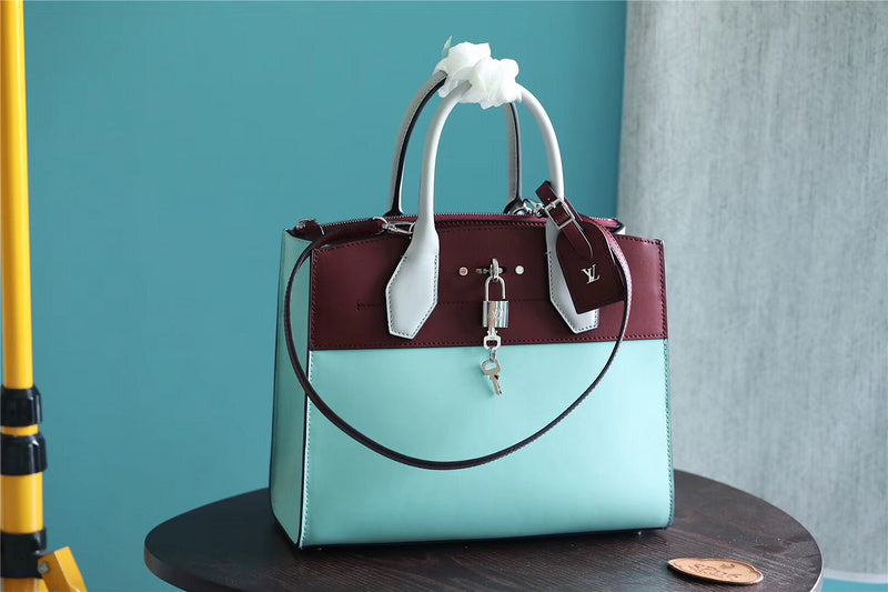 I W Fashion Lu-Vi bags - 8031