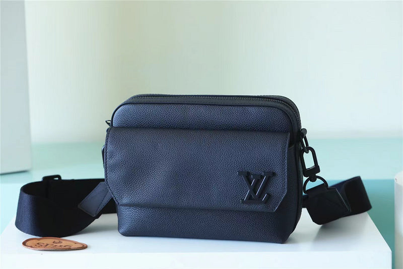 I W Fashion Lu-Vi bags - 9934