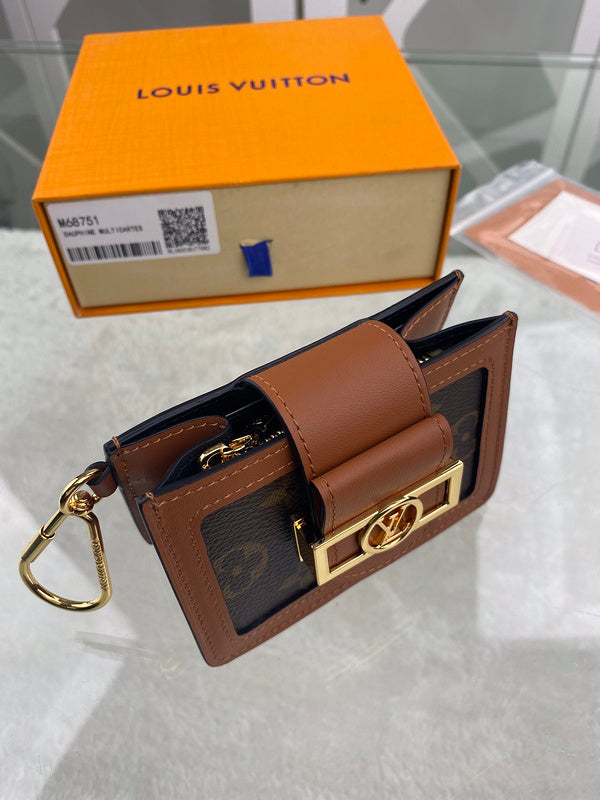 I W Fashion Lu-Vi bags - 17492