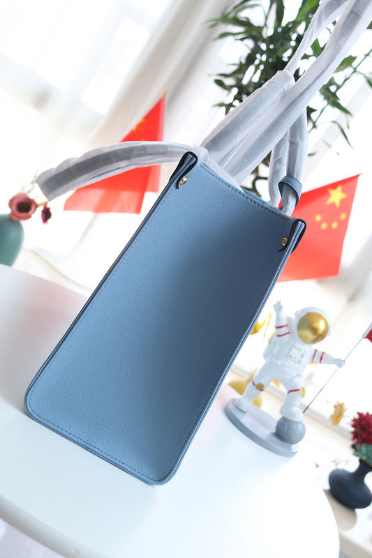 I W Fashion Lu-Vi bags - 17600