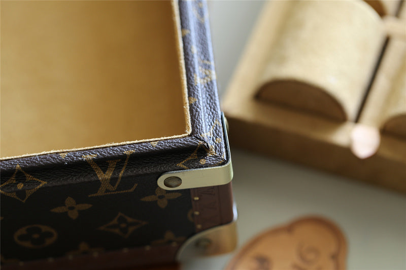 I W Fashion Lu-Vi bags - 11336