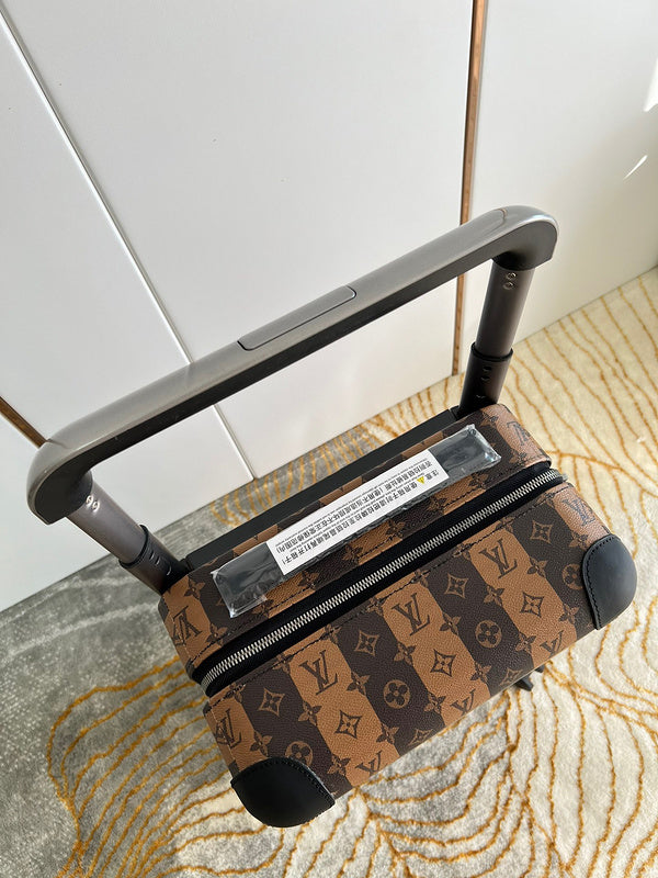 I W Fashion Lu-Vi bags - 11375