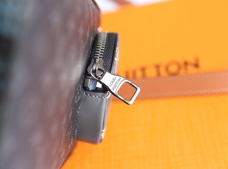I W Fashion Lu-Vi bags - 17431