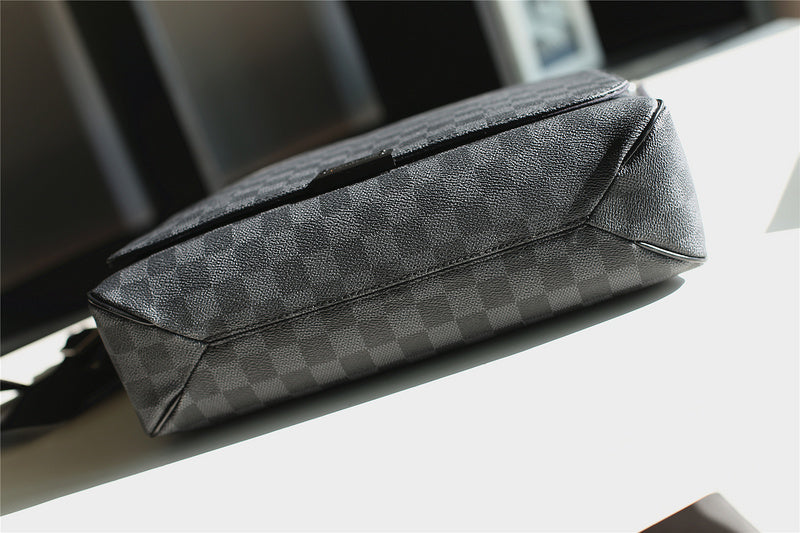 I W Fashion Lu-Vi bags - 10415