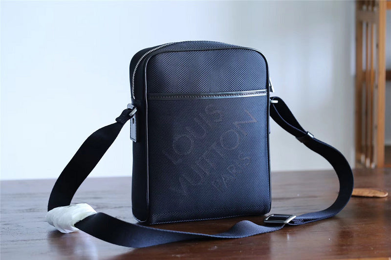 I W Fashion Lu-Vi bags - 10376