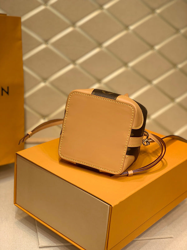 I W Fashion Lu-Vi Bags - 16987