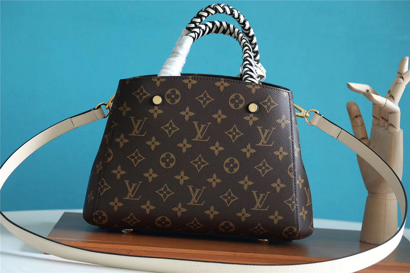 I W Fashion Lu-Vi bags - 8023