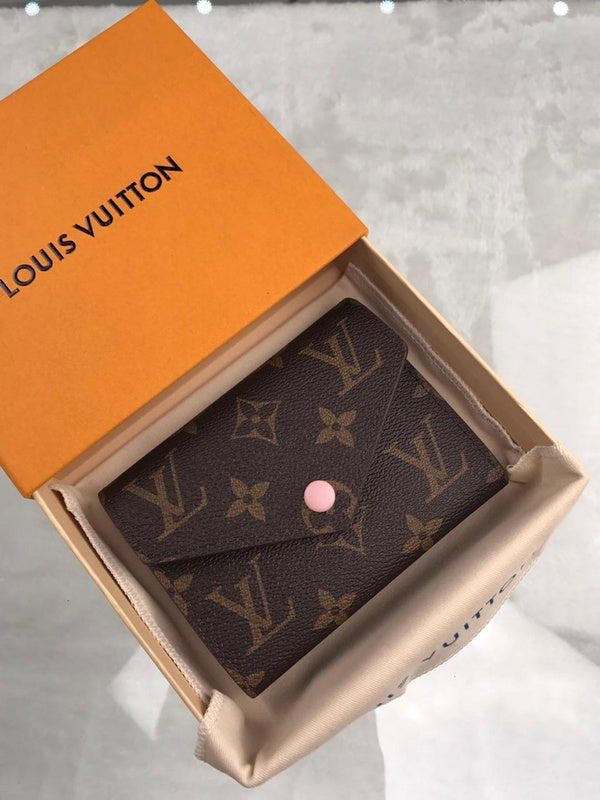 I W Fashion Lu-Vi bags - 17487