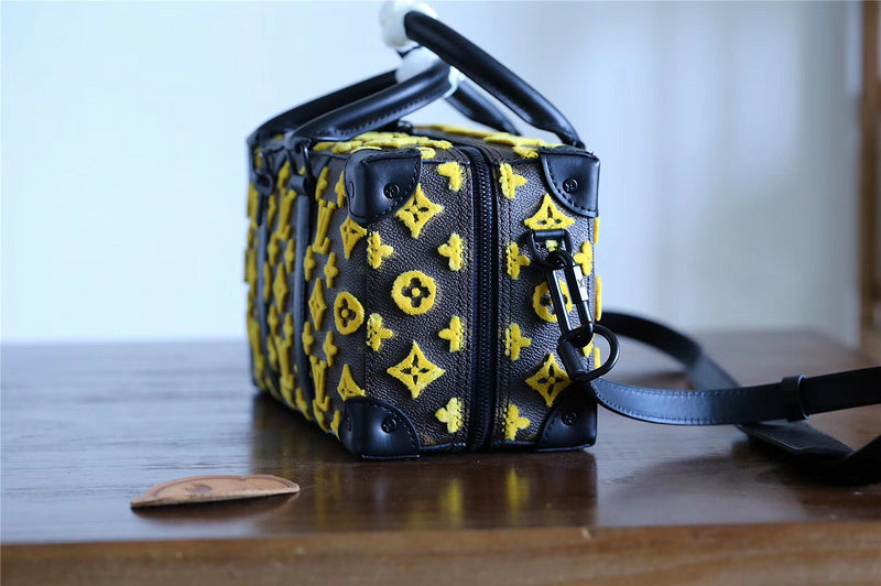 I W Fashion Lu-Vi bags - 10430