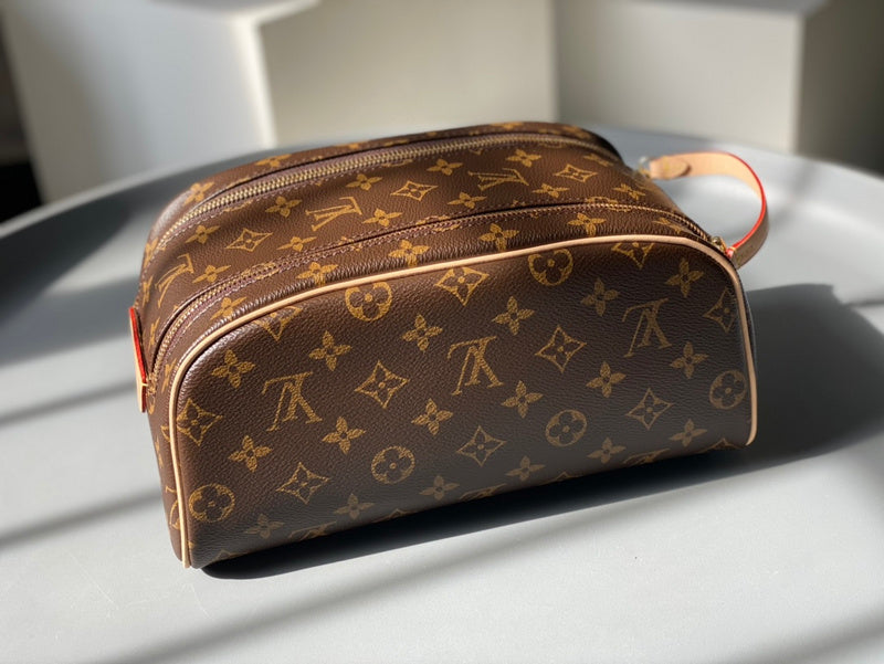 I W Fashion Lu-Vi bags - 17174