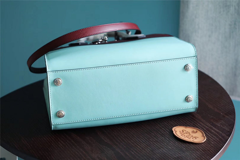 I W Fashion Lu-Vi bags - 8031