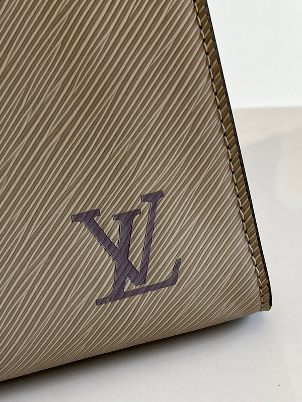 I W Fashion Lu-Vi bags - 17293