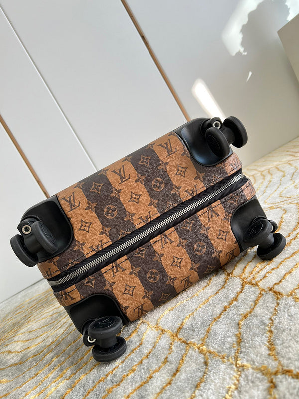 I W Fashion Lu-Vi bags - 11375