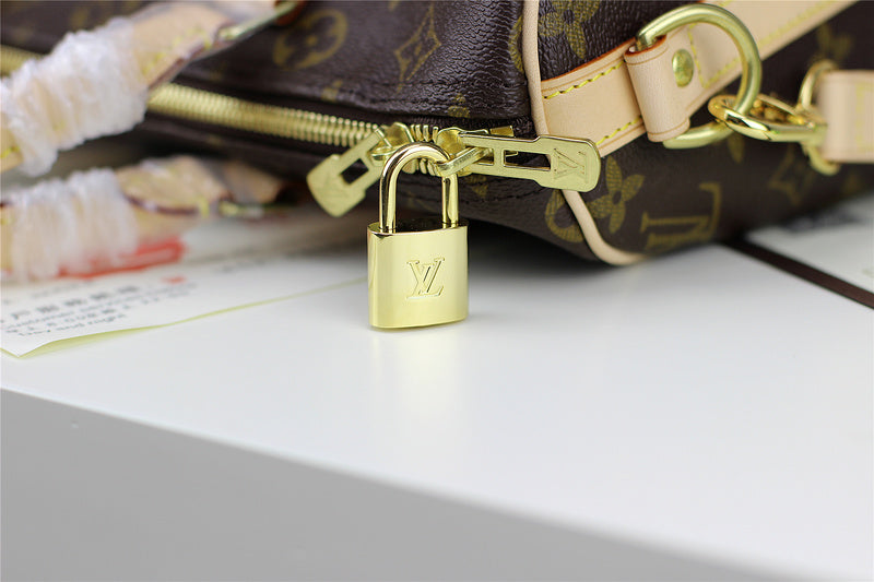 I W Fashion Lu-Vi bags - 8175