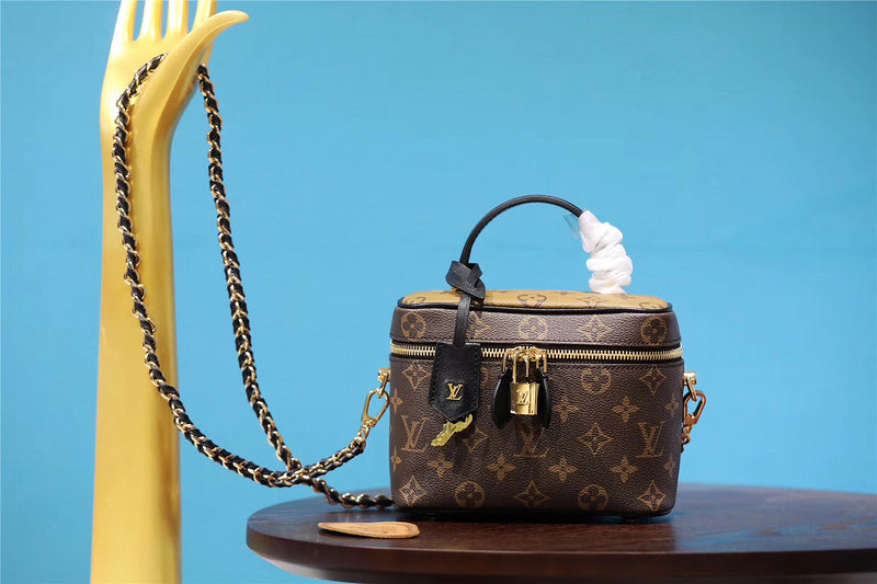 I W Fashion Lu-Vi bags - 8606