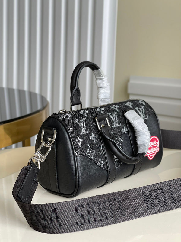 I W Fashion Lu-Vi bags - 17308