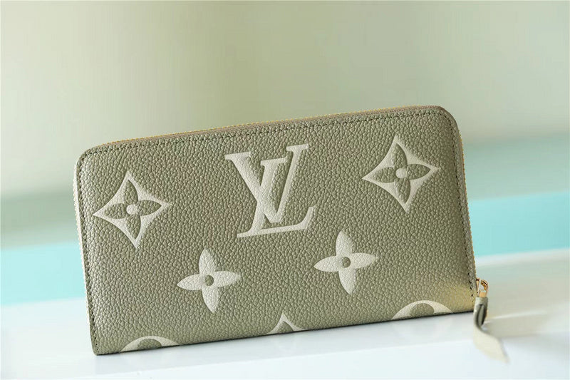 I W Fashion Lu-Vi bags - 8697