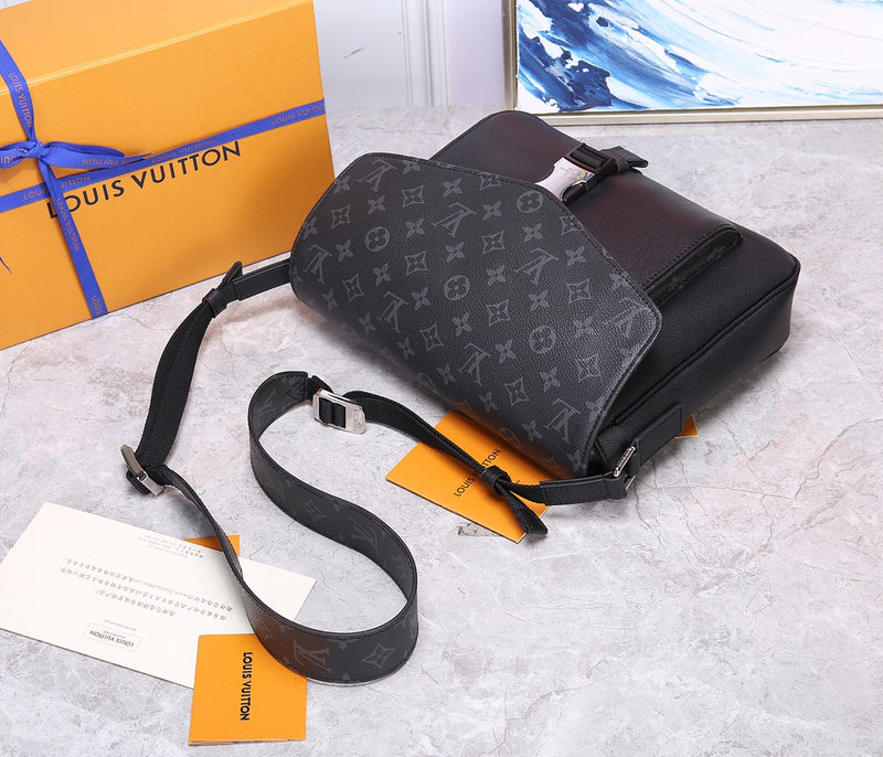I W Fashion Lu-Vi bags - 17114