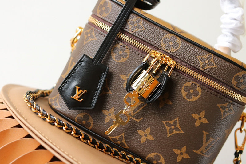 I W Fashion Lu-Vi bags - 17214