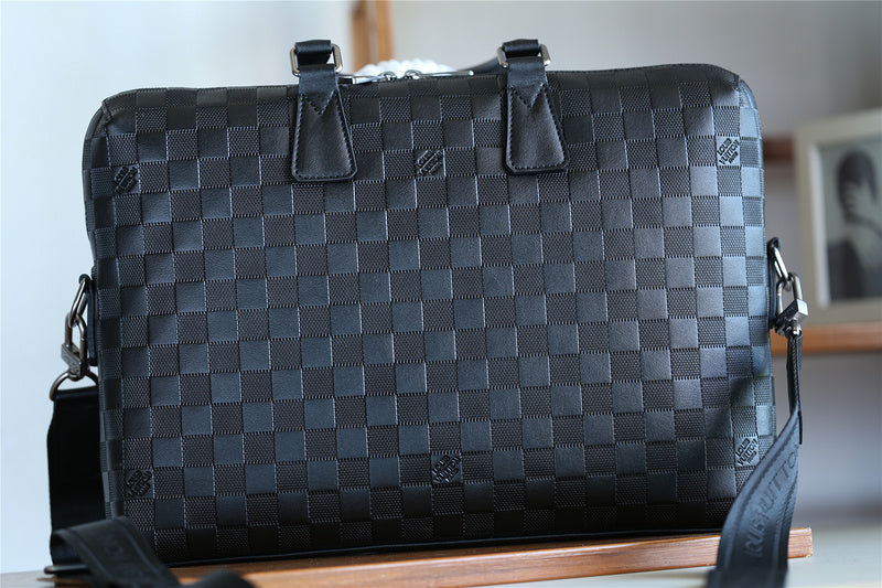 I W Fashion Lu-Vi bags - 9832