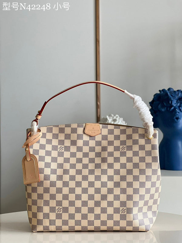 I W Fashion Lu-Vi bags - 17152