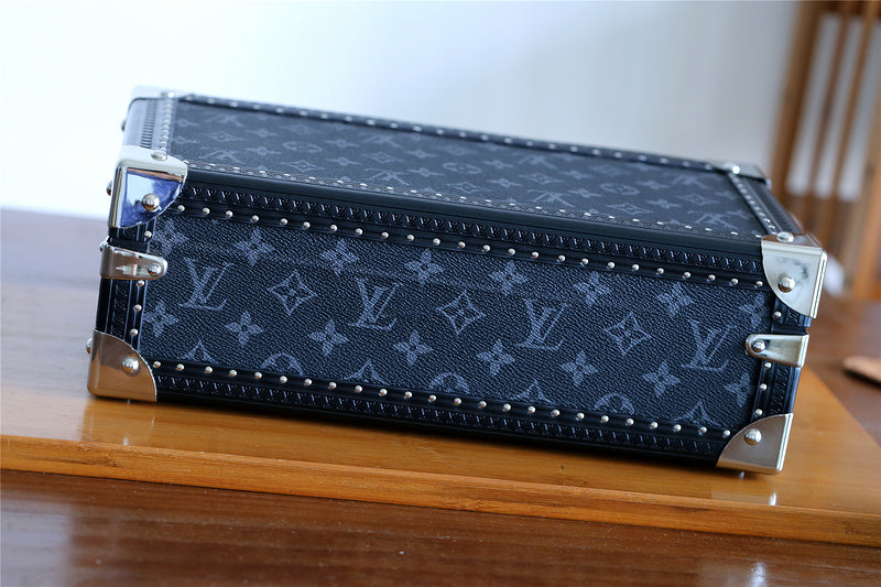 I W Fashion Lu-Vi bags - 11357