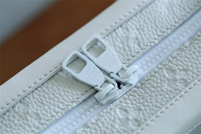 I W Fashion Lu-Vi bags - 10185