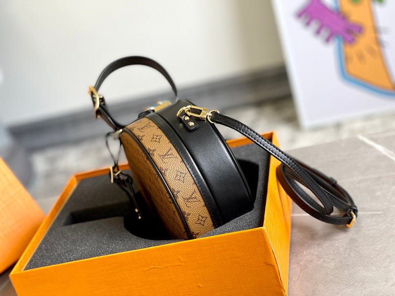 I W Fashion Lu-Vi bags - 17219