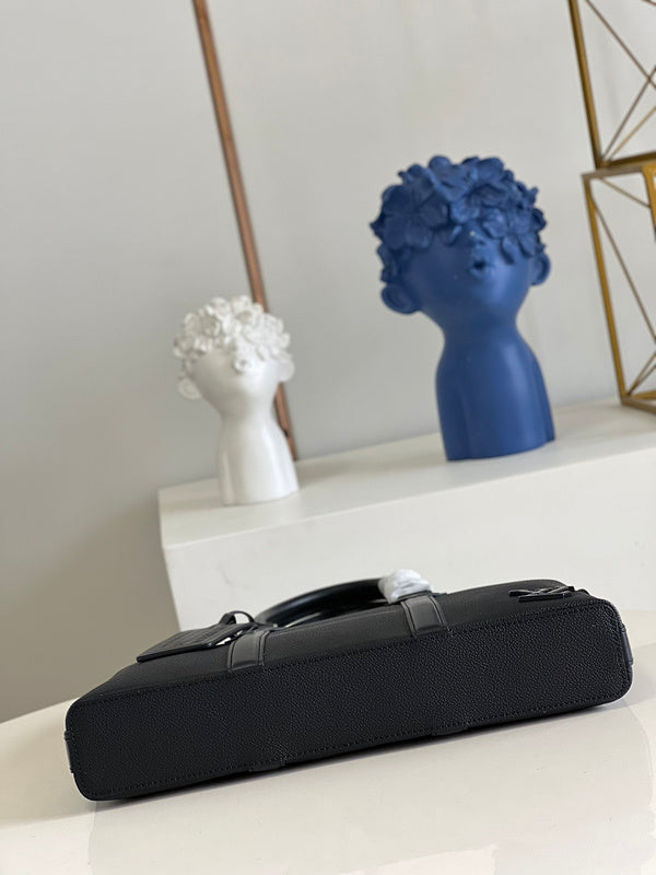 I W Fashion Lu-Vi bags - 17259