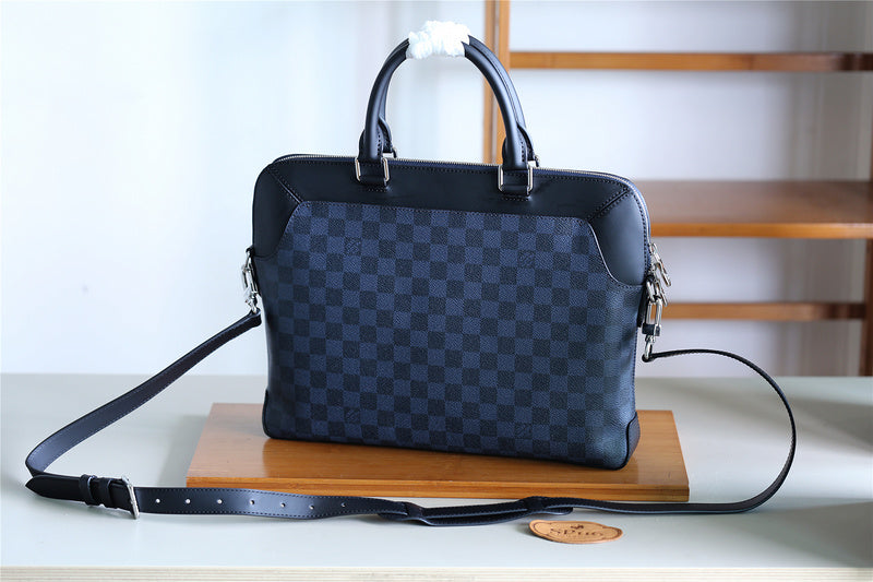 I W Fashion Lu-Vi bags - 9880