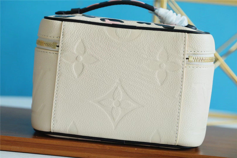 I W Fashion Lu-Vi bags - 8908
