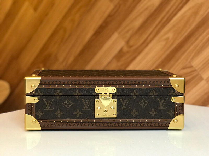 I W Fashion Lu-Vi bags - 9497