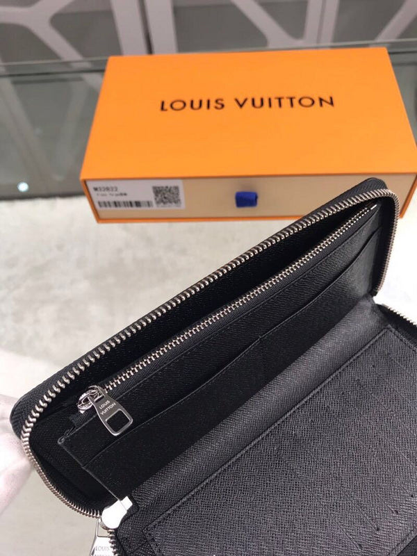 I W Fashion Lu-Vi bags - 10862