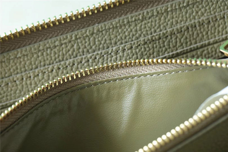 I W Fashion Lu-Vi bags - 8690