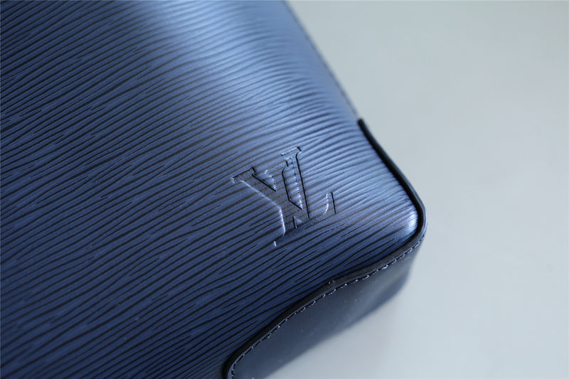I W Fashion Lu-Vi bags - 9881