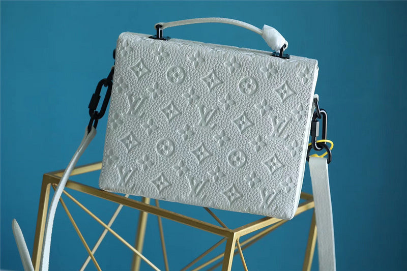 I W Fashion Lu-Vi bags - 10110
