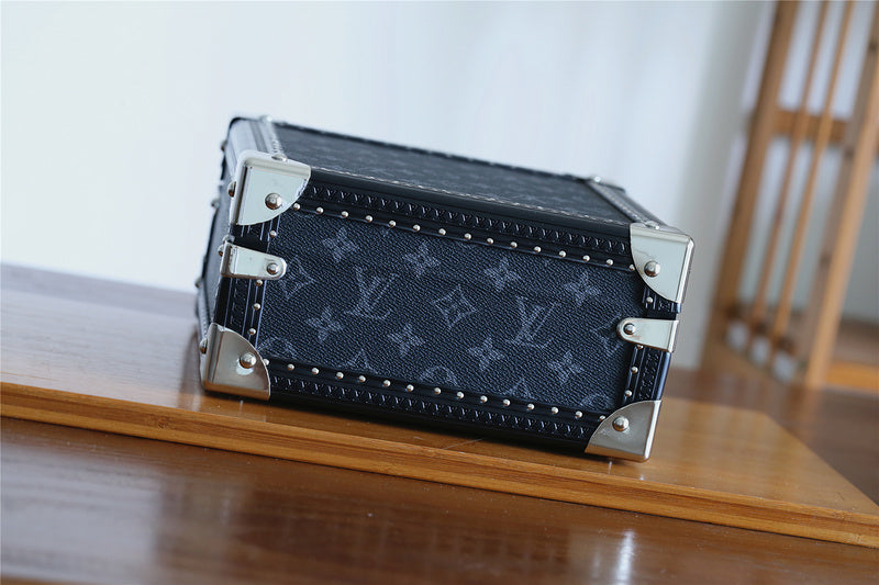 I W Fashion Lu-Vi bags - 9543