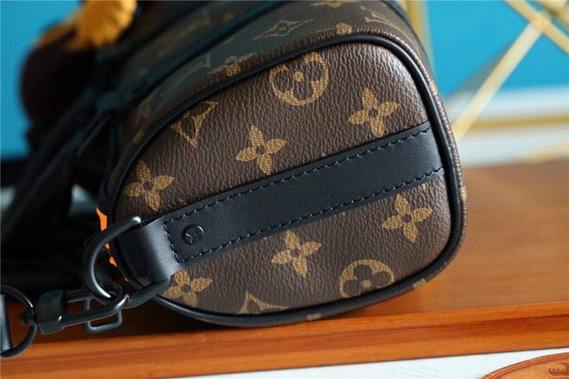 I W Fashion Lu-Vi bags - 11280