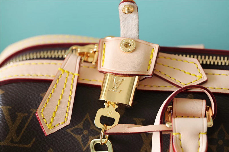 I W Fashion Lu-Vi bags - 9435