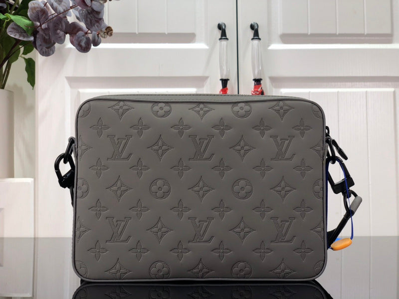 I W Fashion Lu-Vi Bags - 16917
