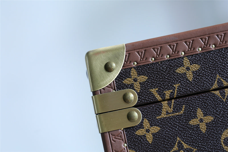 I W Fashion Lu-Vi bags - 11336