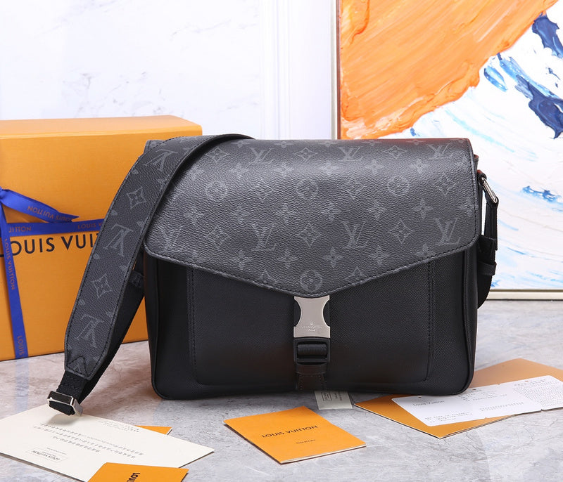 I W Fashion Lu-Vi bags - 17114